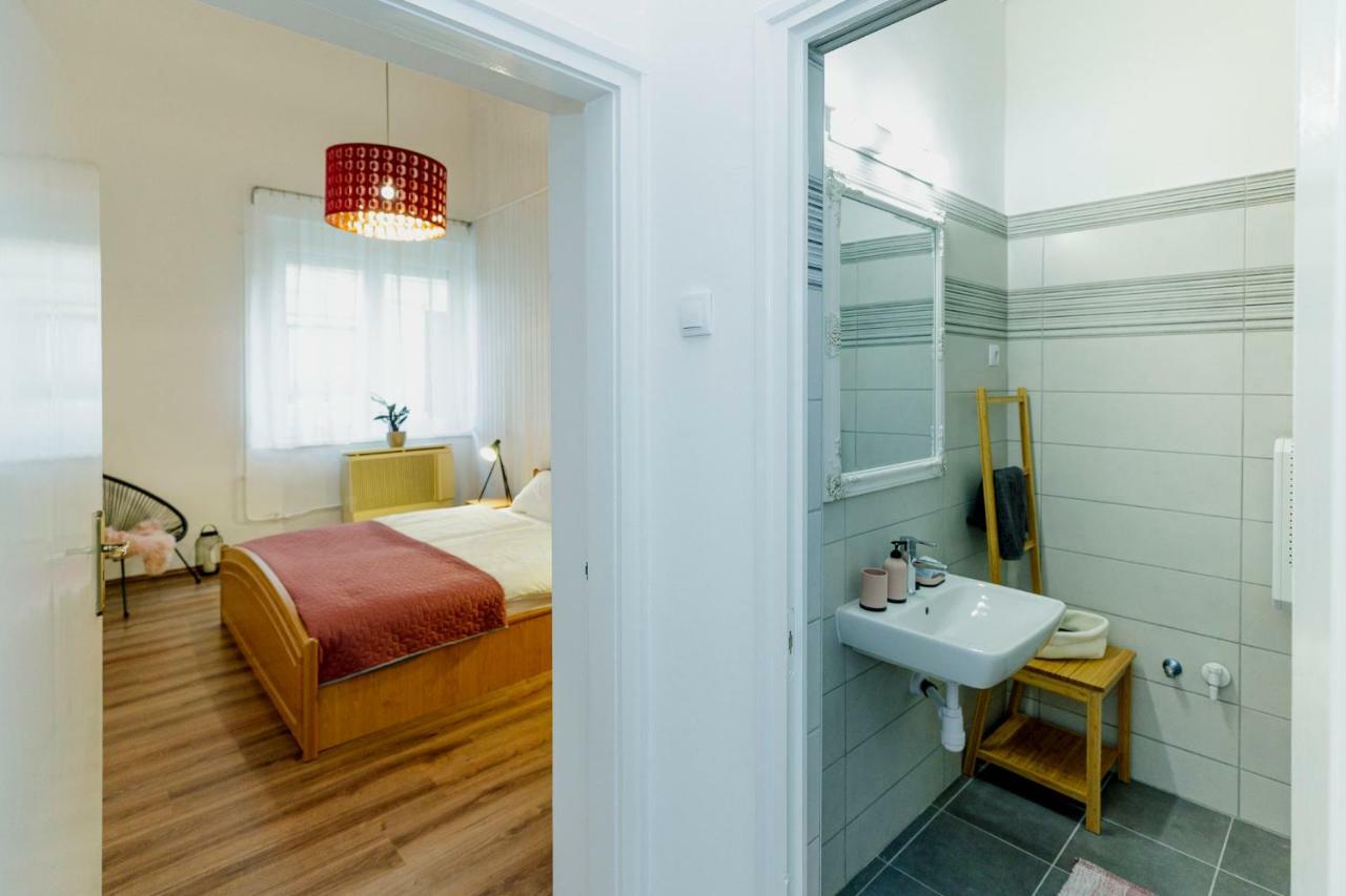 Sophie Apartman Eger Esterno foto