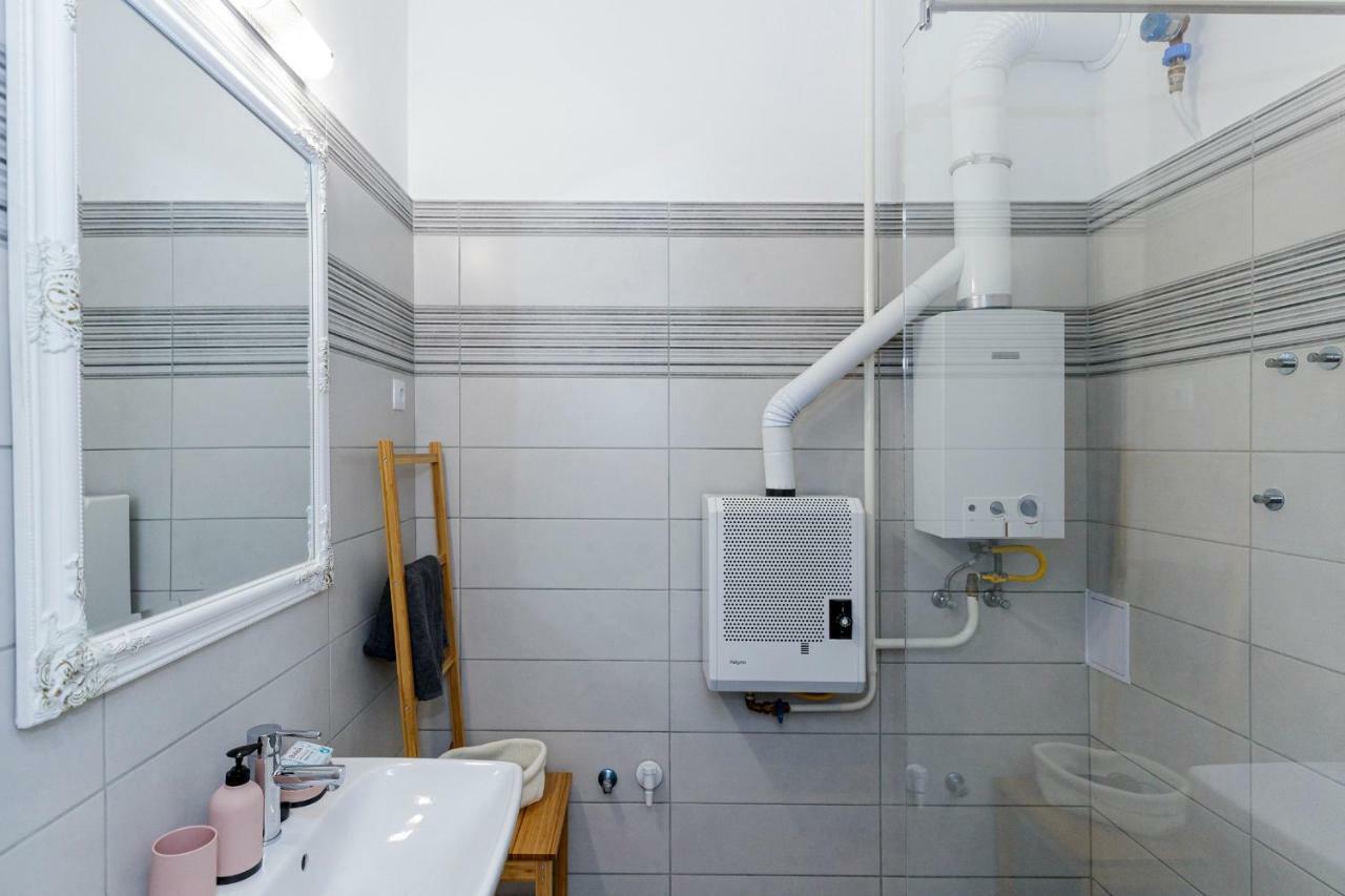 Sophie Apartman Eger Esterno foto