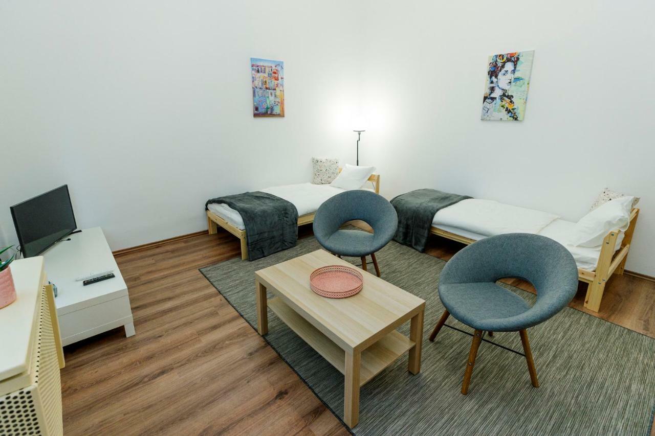 Sophie Apartman Eger Esterno foto